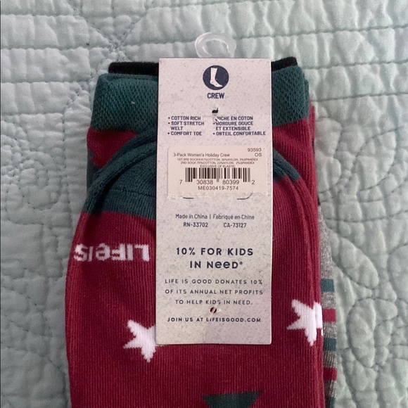 Life Is Good Black and Red Crew Socks with Holiday Designs - Picture 4 of 5